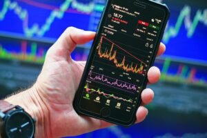Riding the Waves: How Volatile Markets Unlock Two-Way Investment Potential