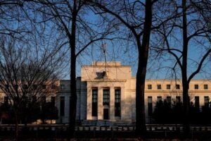 Steady Hiring, Steady Hand: Why the Fed Isn’t Rushing to Cut Rates